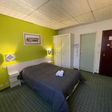 Hotel Les Chênes 2*