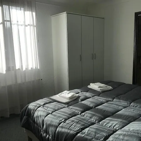 Hotel Les Chenes