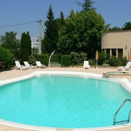 Les Chênes 2* Sisteron